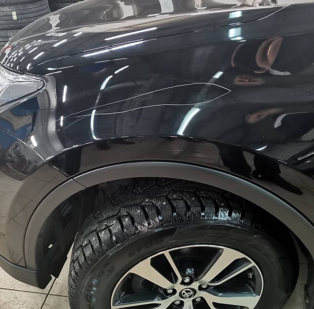 Toyota Rav 4 после вандалов.
